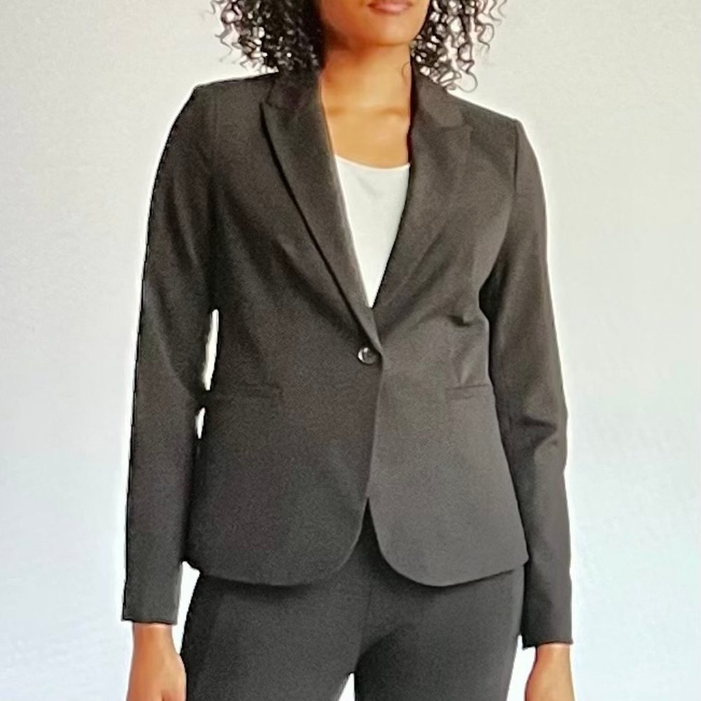 Career Blazer by T. Tahari, Washable, in Black (8) New with Tag